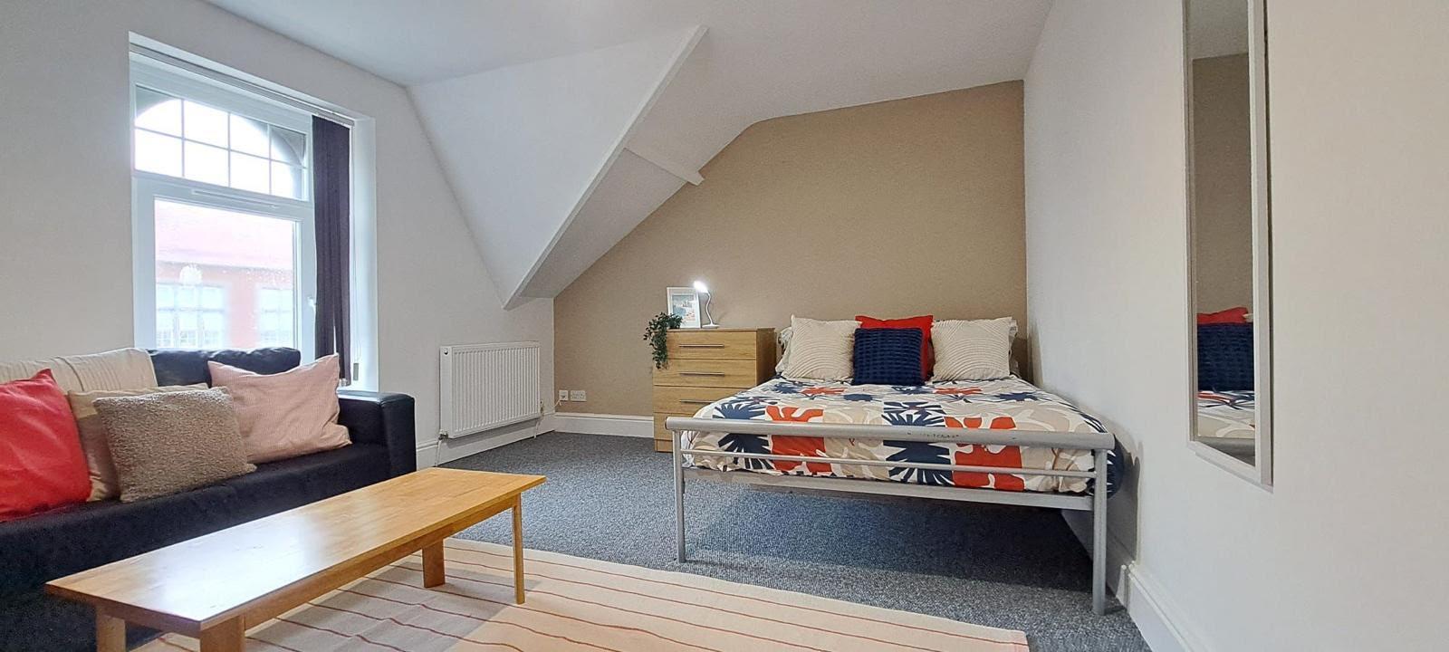Bryn Y Mor Crescent, Uplands, Swansea, SA1 4QT